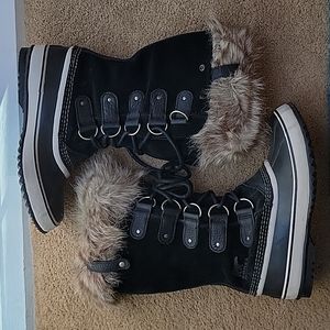 Sorel Joan of Arctic boot